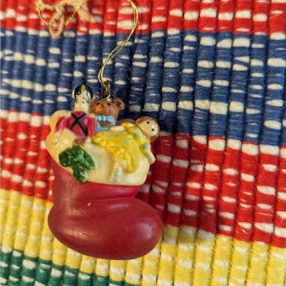 Cute Assortment of vintage Holiday Christmas items - Picture 7 of 8